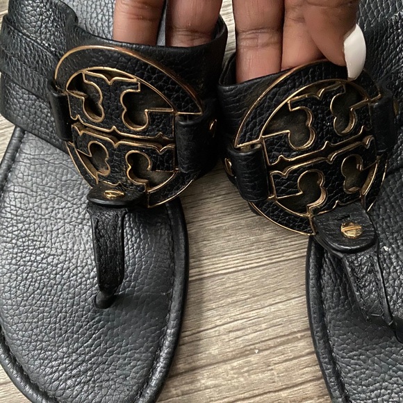 Tory Burch bag and matching Sandals - Picture 11 of 13